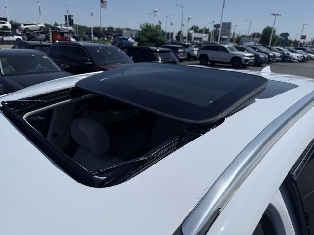 2023 Buick Enclave Essence AWD