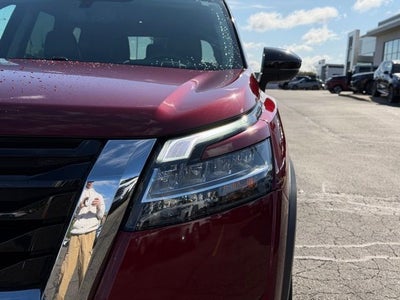 2022 Nissan Pathfinder Platinum 4WD