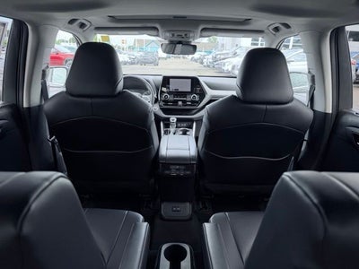2024 Toyota Highlander Hybrid XLE
