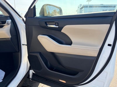 2023 Toyota Highlander Hybrid Hybrid XLE