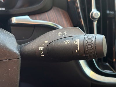 2022 Volvo S60 B5 Momentum