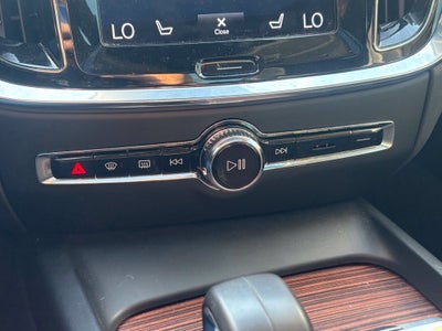 2022 Volvo S60 B5 Momentum