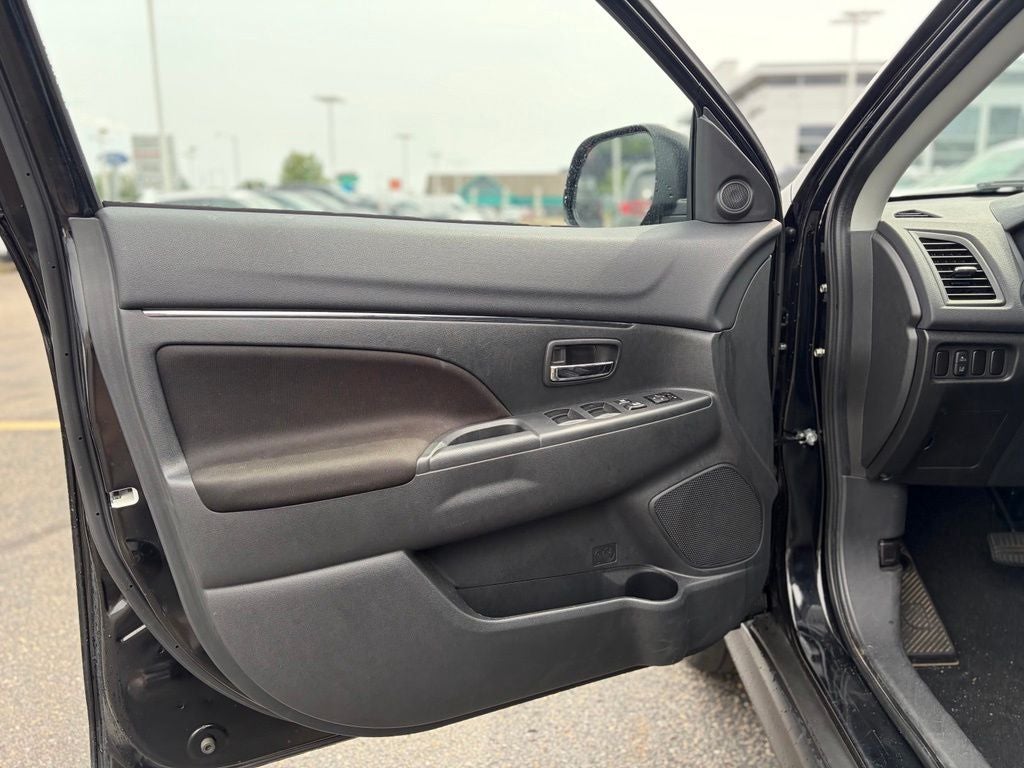 2025 Mitsubishi Outlander Sport Base