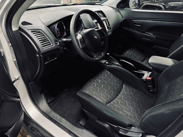 2025 Mitsubishi Outlander Sport Base