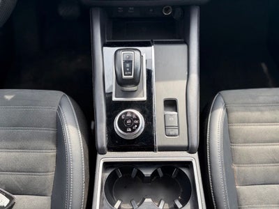 2024 Mitsubishi Outlander Base