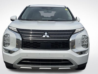 2024 Mitsubishi Outlander Base