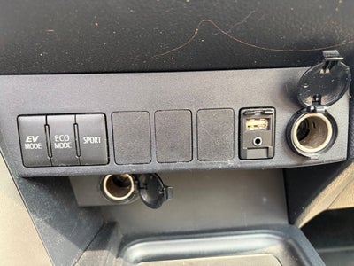 2018 Toyota RAV4 Hybrid XLE