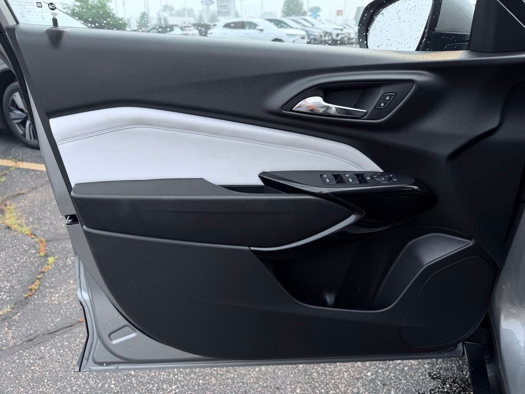 2024 Chevrolet Trax FWD LT