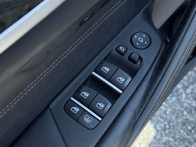 2023 BMW 5 Series i xDrive