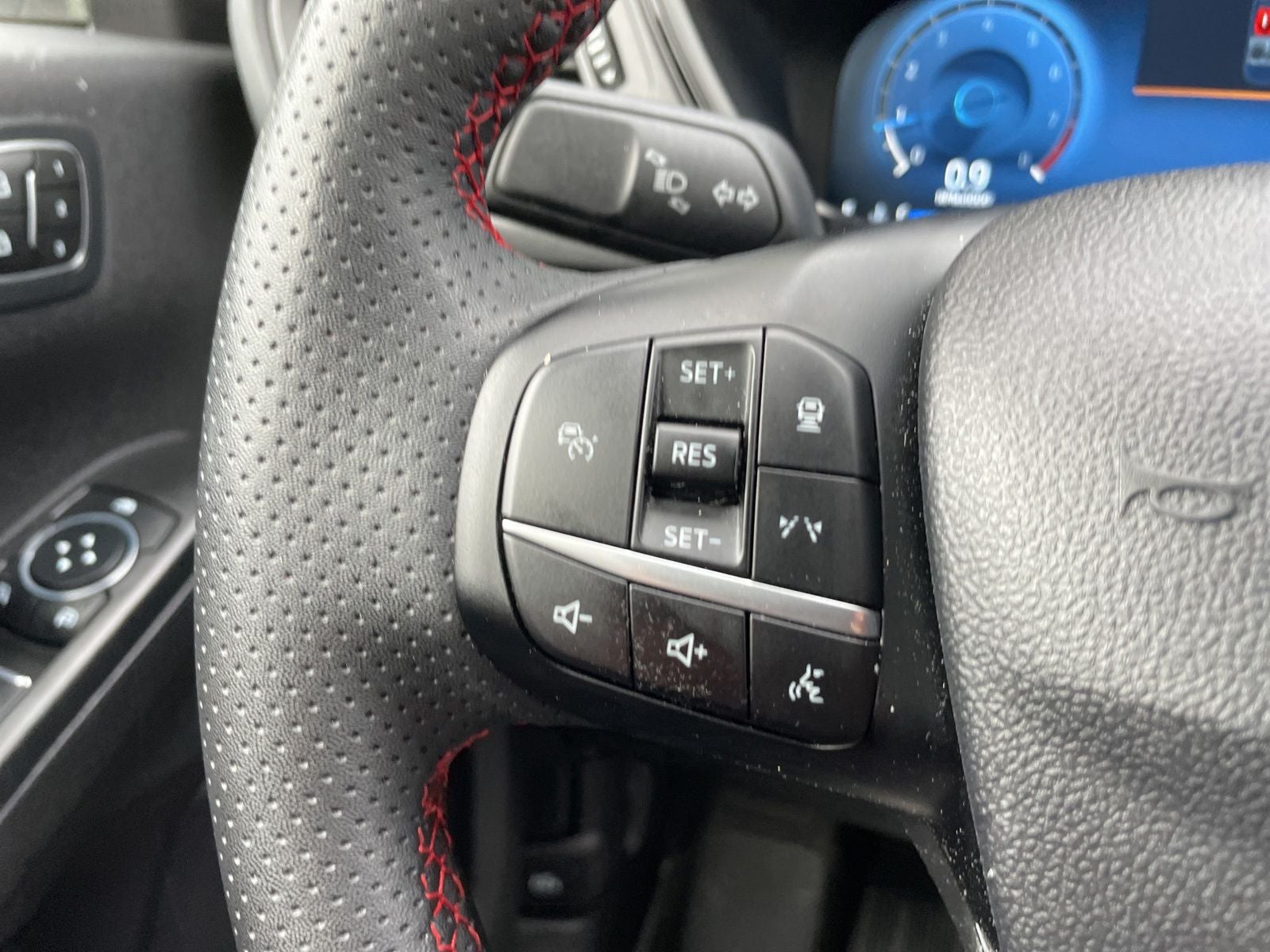 2023 Ford Escape ST-Line Select