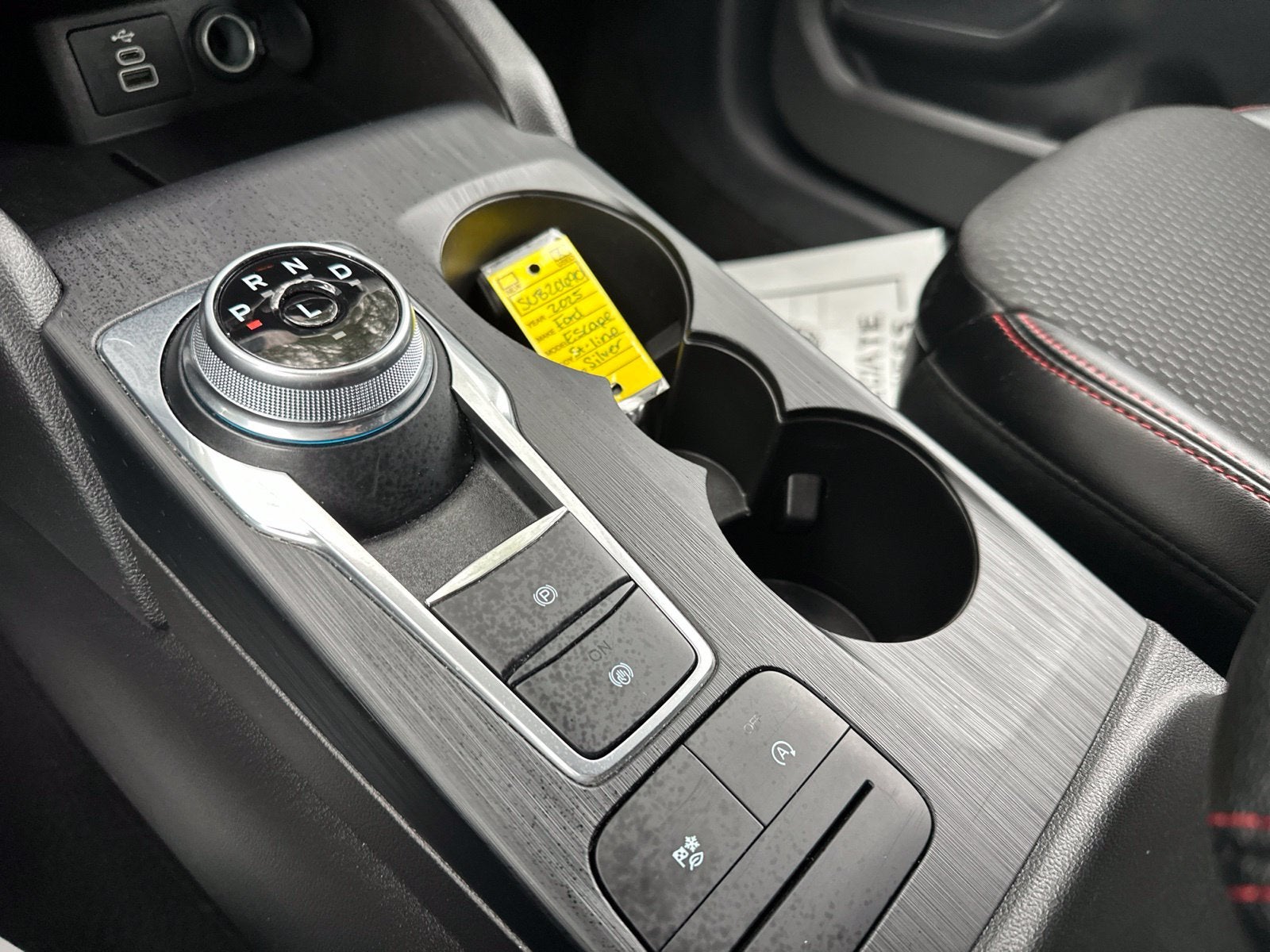 2025 Ford Escape ST-Line Select