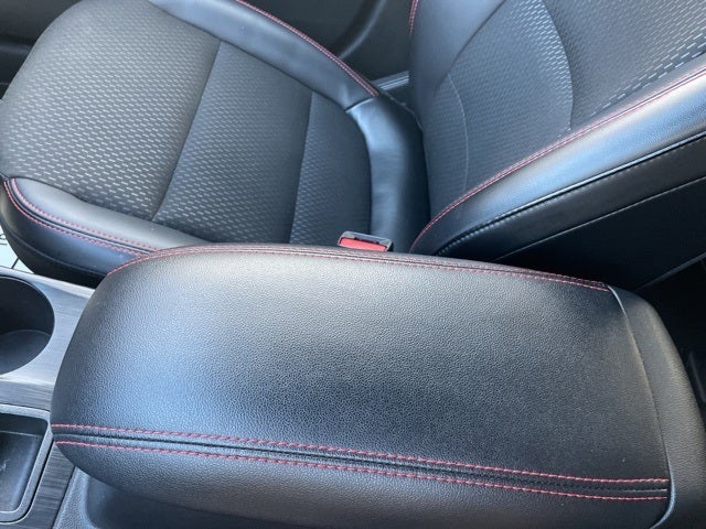 2025 Ford Escape Hybrid ST-Line Elite