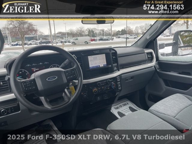 2025 Ford F-350SD XLT DRW