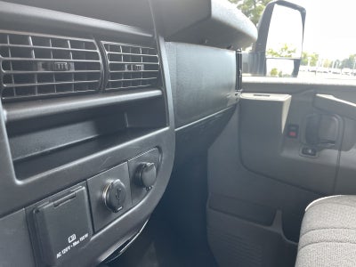 2019 Chevrolet Express 3500 Work Van Cutaway