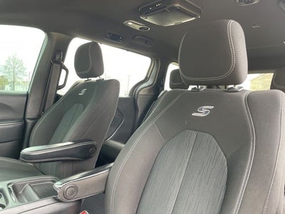 2021 Chrysler Pacifica Touring