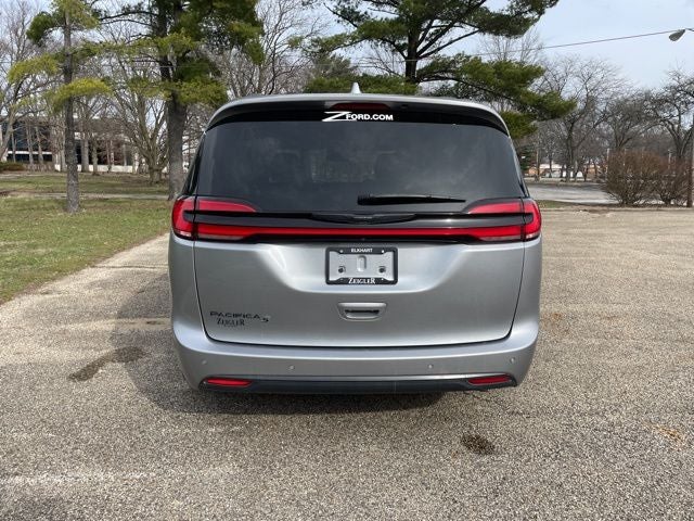 2021 Chrysler Pacifica Touring