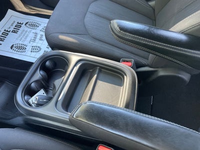 2024 Chrysler Pacifica Touring
