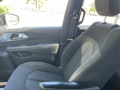 2024 Chrysler Pacifica Touring