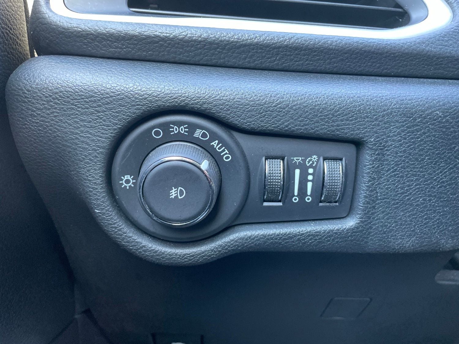 2024 Chrysler Pacifica Touring