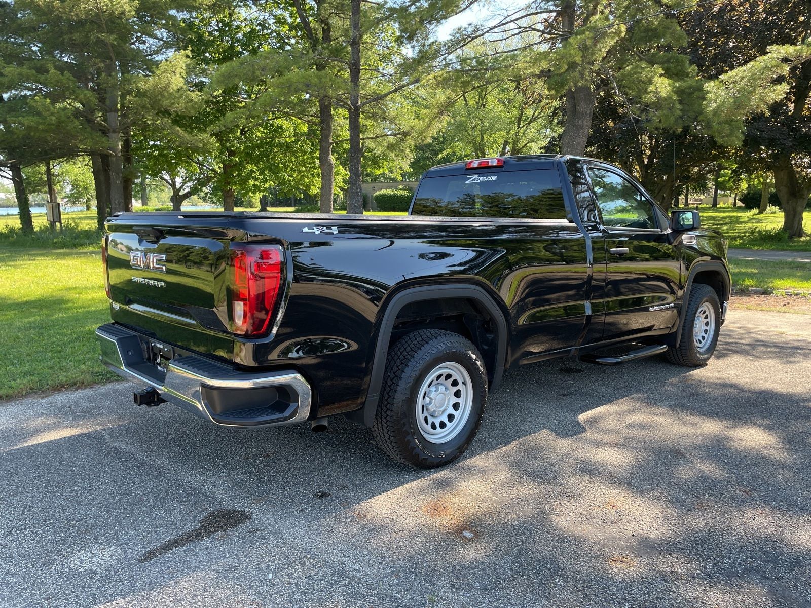 2023 GMC Sierra 1500 Pro