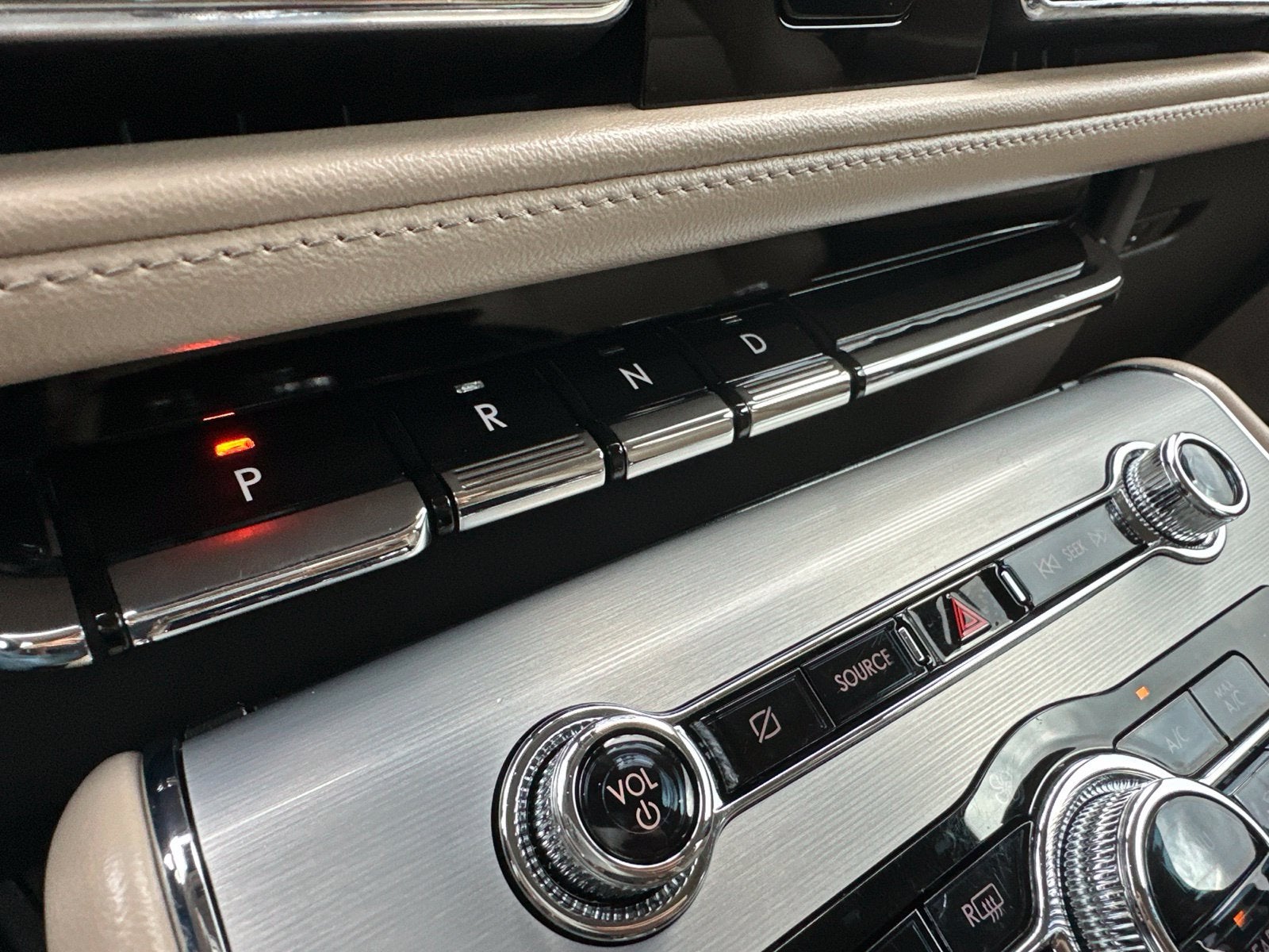2023 Lincoln Aviator Standard Premium