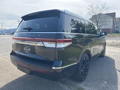 2022 Lincoln Navigator L Reserve