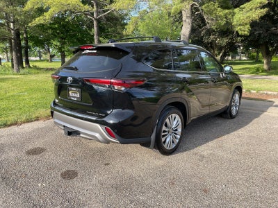 2025 Toyota Highlander Platinum