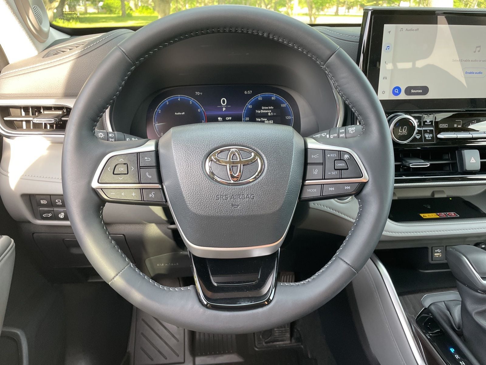 2025 Toyota Highlander Platinum