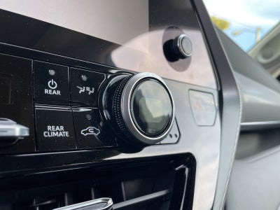2025 Toyota Highlander Platinum