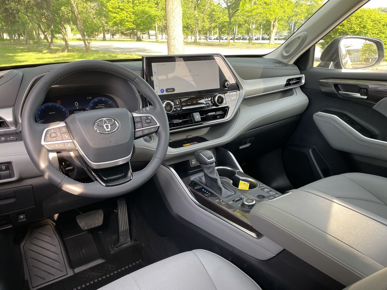 2025 Toyota Highlander Platinum