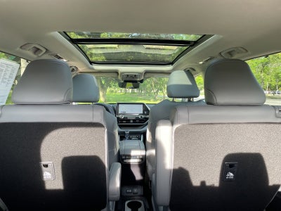 2025 Toyota Highlander Platinum
