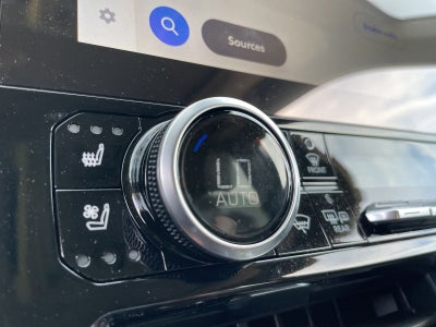2025 Toyota Highlander Platinum