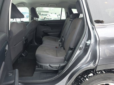 2024 Toyota Highlander LE