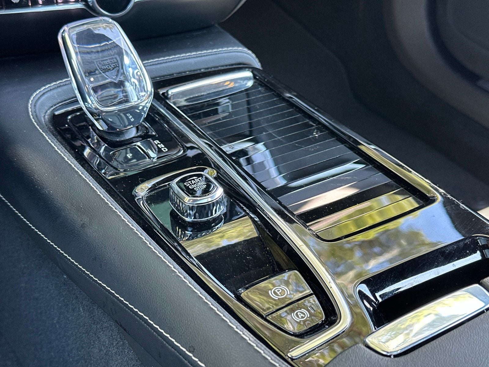 2024 Volvo V60 Recharge Plug-In Hybrid T8 Polestar