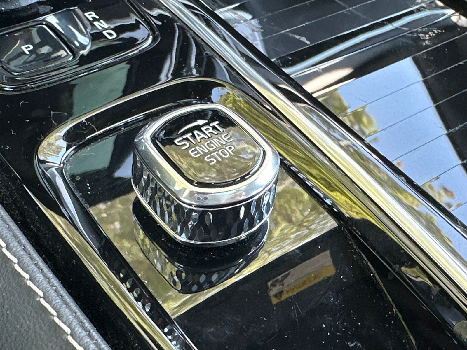 2024 Volvo V60 Recharge Plug-In Hybrid T8 Polestar