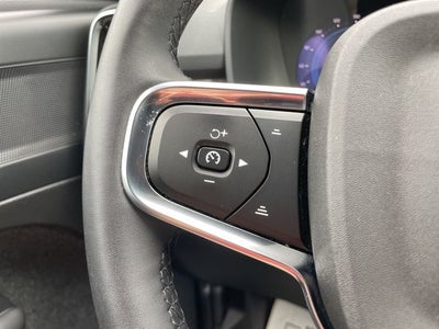 2023 Volvo XC40 B5 Core